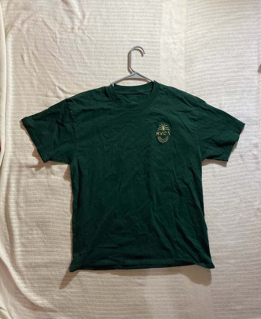 RVCA Men's Size Large Green Graphic T-Shirt